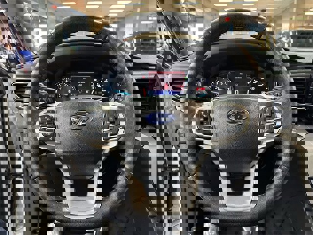 Certified 2023 Ford Explorer XLT w/ Equipment Group 202A image 6