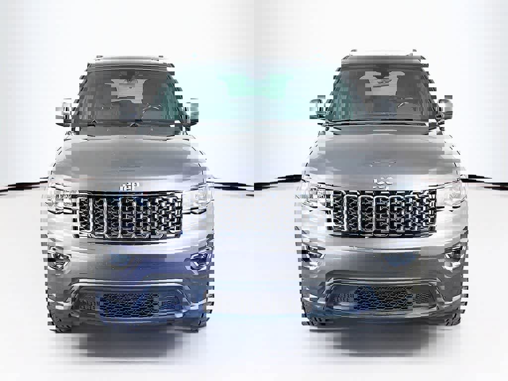 Used 2021 Jeep Grand Cherokee Laredo image 8