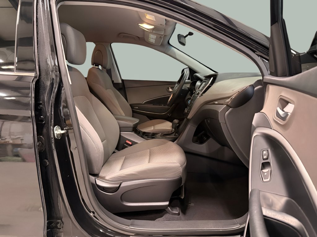 Used 2018 Hyundai Santa Fe Sport AWD/4WD image 12