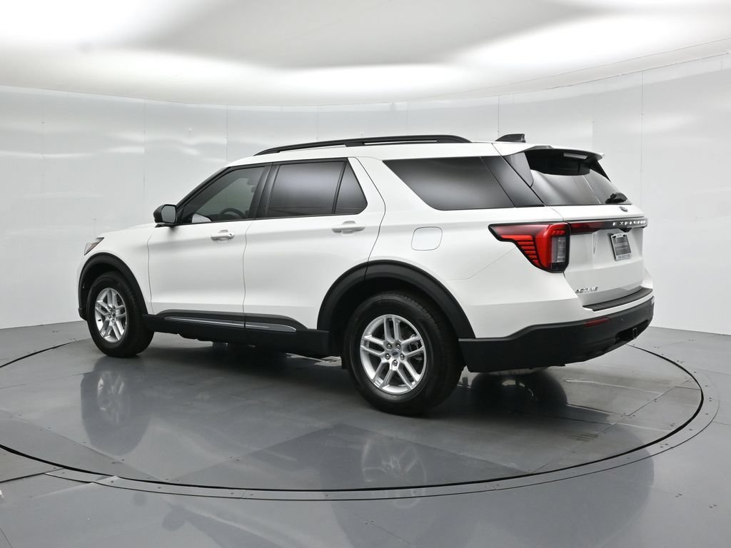 Certified 2025 Ford Explorer Active RWD image 7