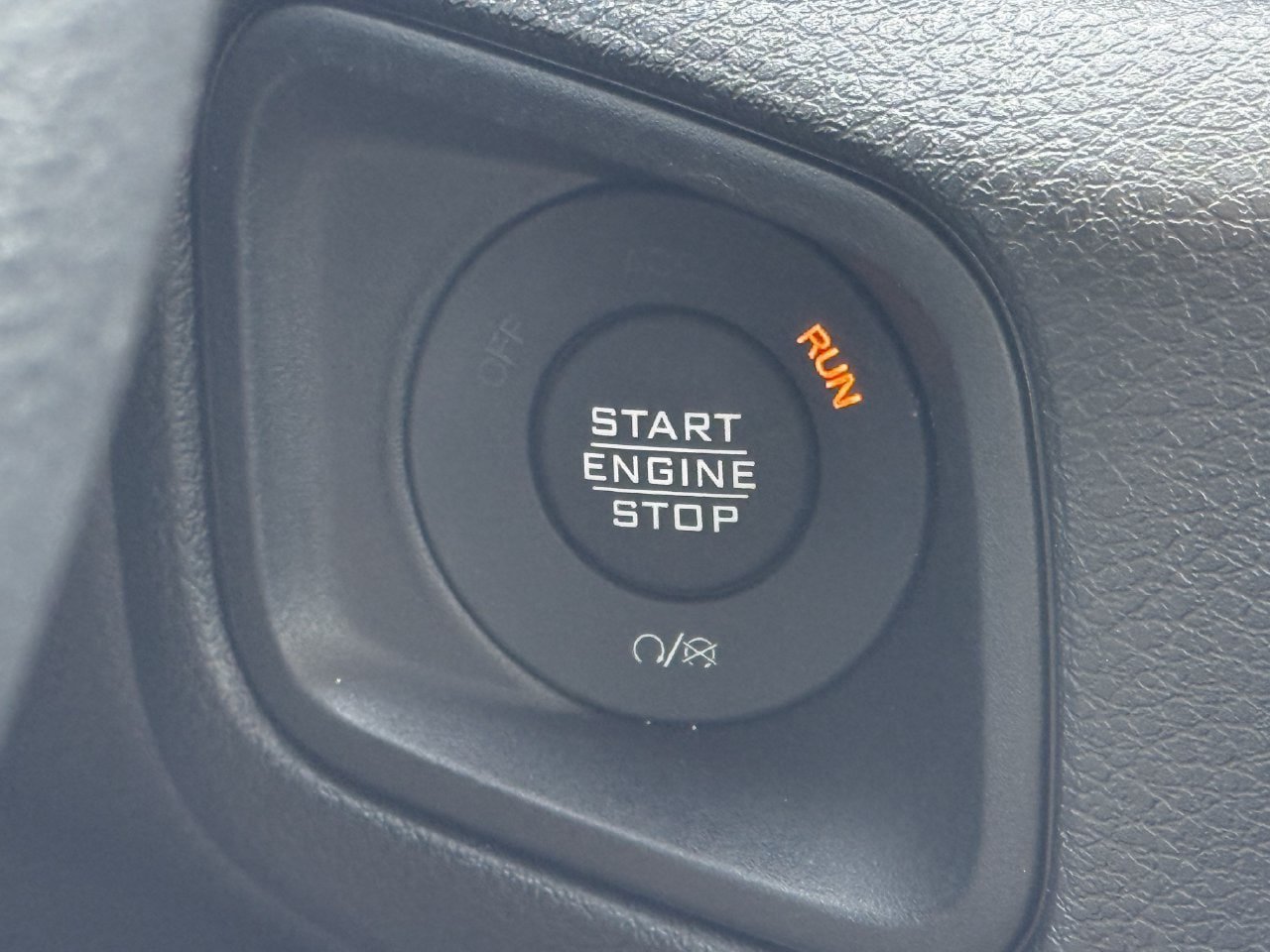 Used 2026 Jeep Wrangler Sport AWD/4WD image 22