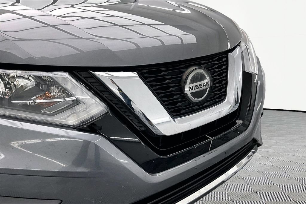 Used 2020 Nissan Rogue SV w/ Premium Package AWD/4WD image 28