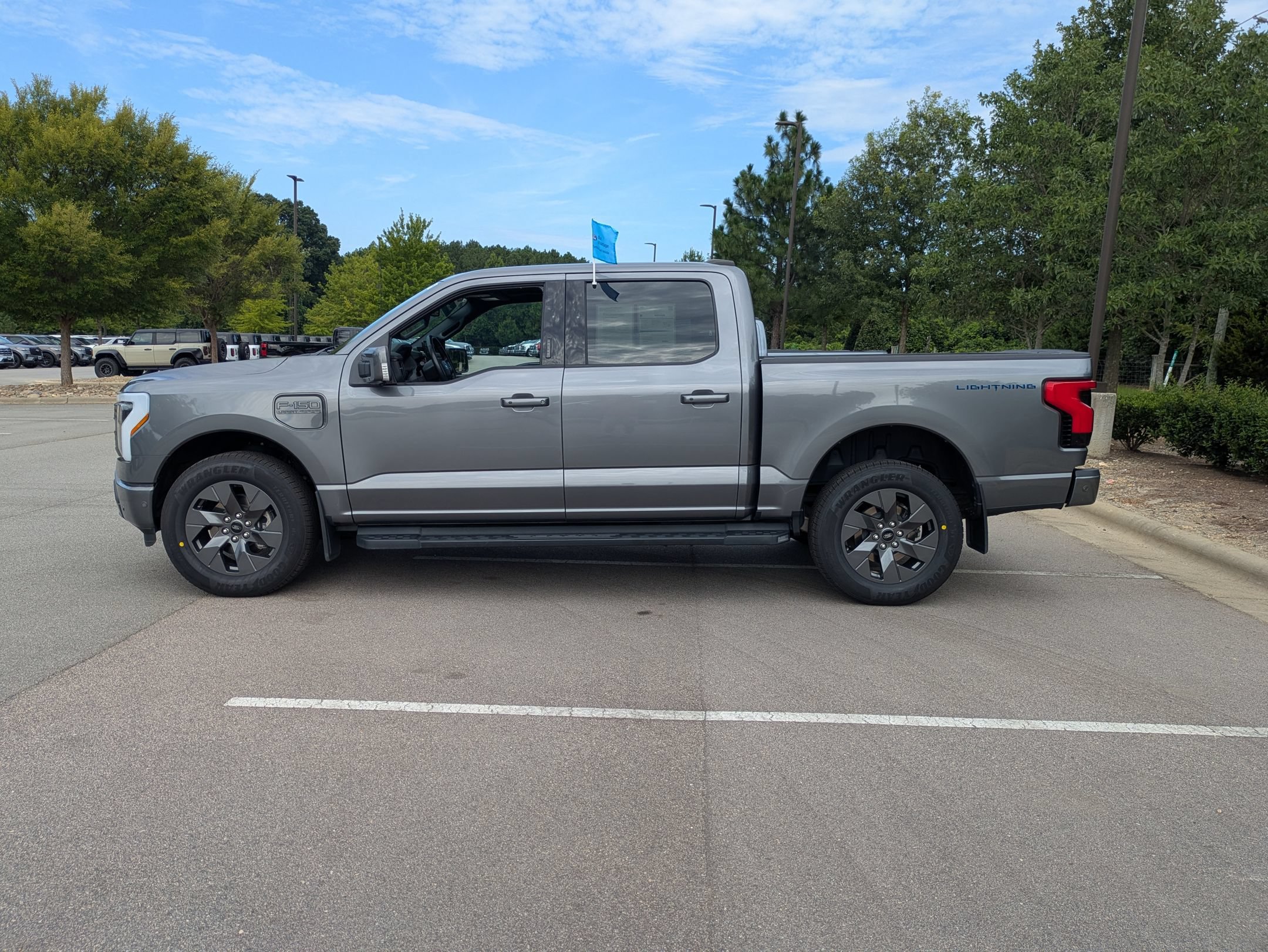 Certified 2023 Ford F150 Lightning Lariat w/ Equipment Group 511A High AWD/4WD image 7
