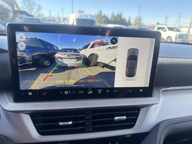 Certified 2025 Ford Explorer Active image 24