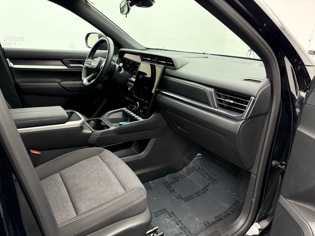 Used 2025 GMC Terrain Elevation image 22