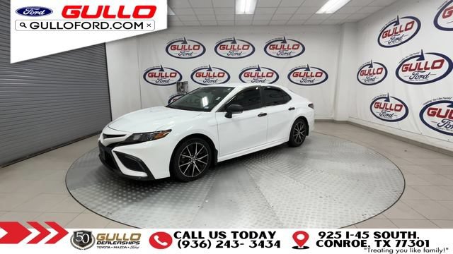 Used 2022 Toyota Camry SE FWD image 4