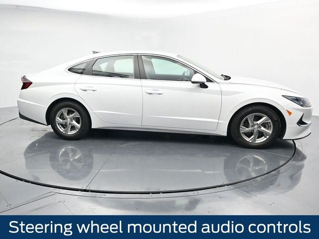 Used 2022 Hyundai Sonata SE w/ Cargo Package FWD image 12