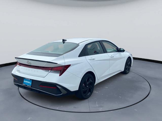 Used 2026 Hyundai Elantra Sport FWD image 8