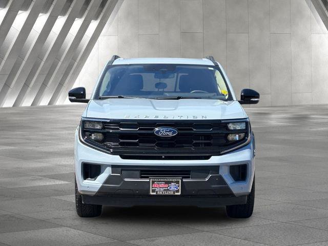 Certified 2025 Ford Expedition Active AWD/4WD image 8