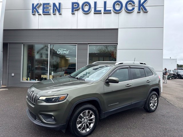 Used 2021 Jeep Cherokee Latitude Lux AWD/4WD image 2