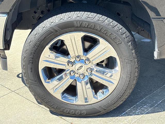 Certified 2018 Ford F150 XLT w/ Equipment Group 302A Luxury image 13