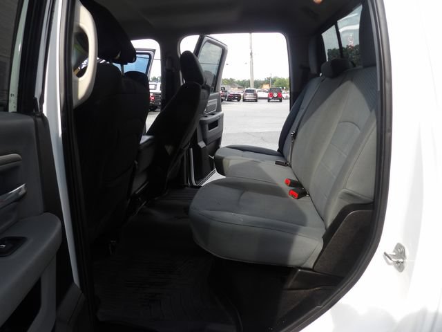 Used 2019 RAM 1500 Classic SLT AWD/4WD image 31