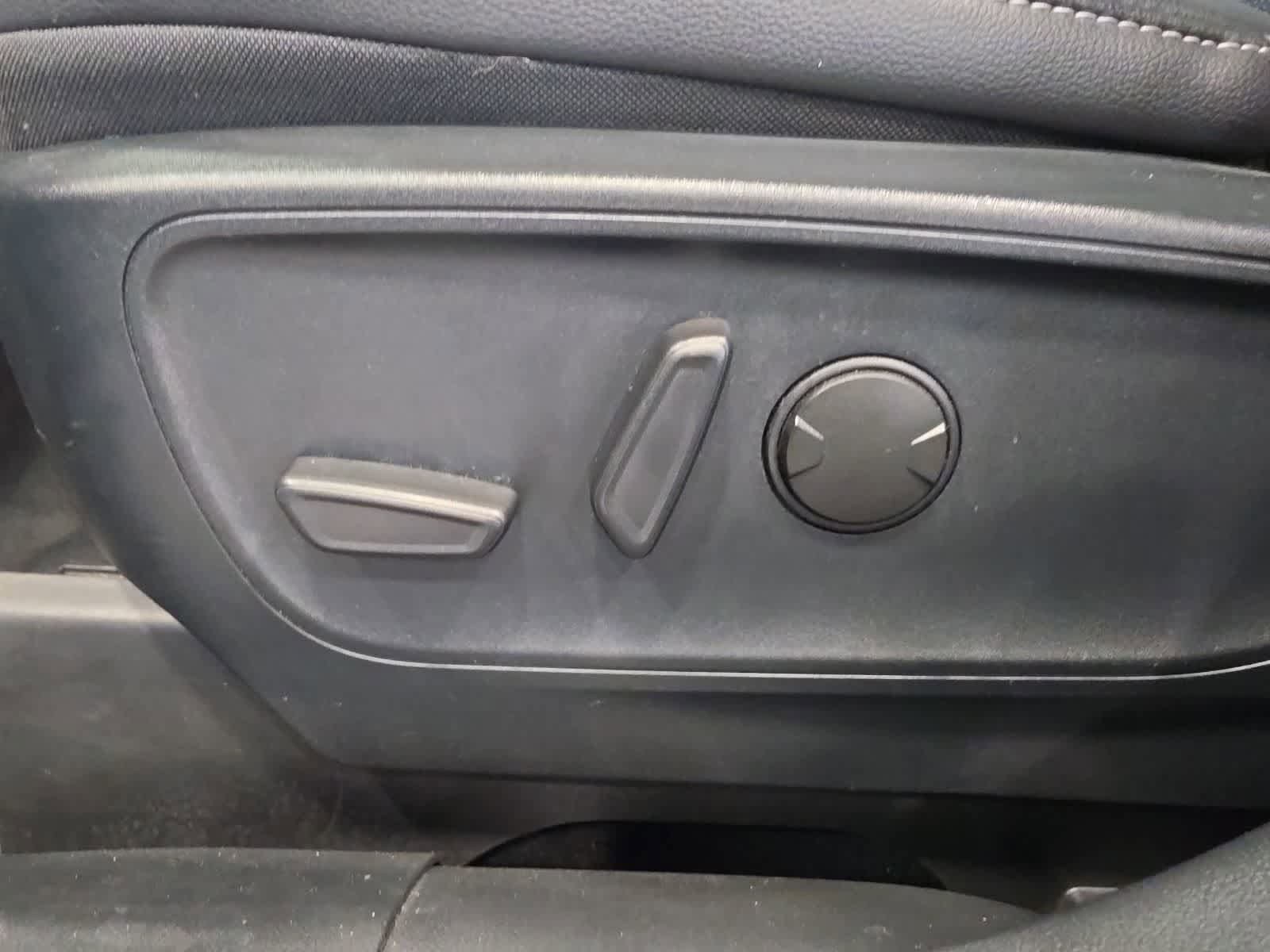 Certified 2021 Ford Escape Titanium FWD image 15