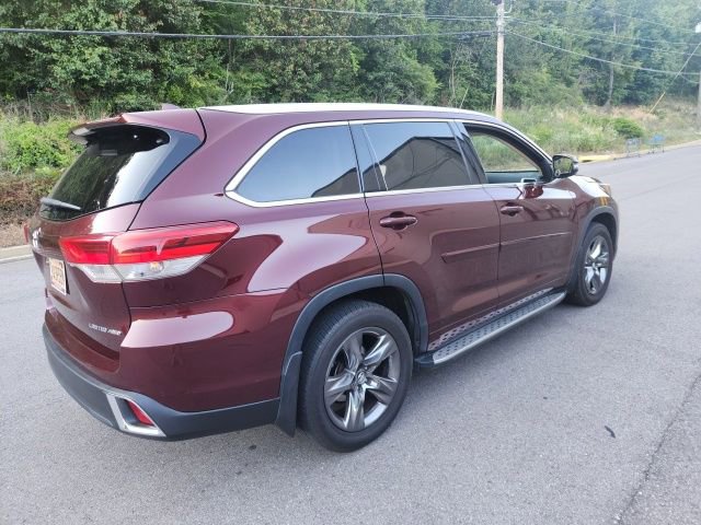 Used 2017 Toyota Highlander Limited Platinum AWD/4WD image 3