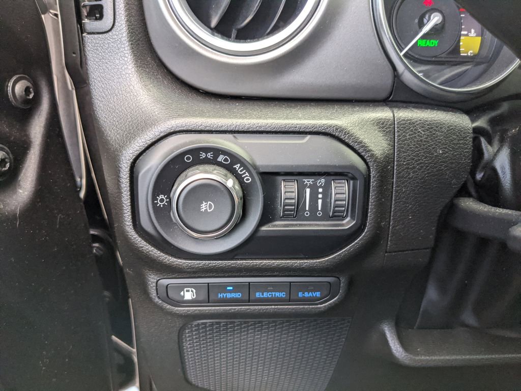 Used 2022 Jeep Wrangler Unlimited Rubicon 4xe w/ Steel Bumper Group image 29