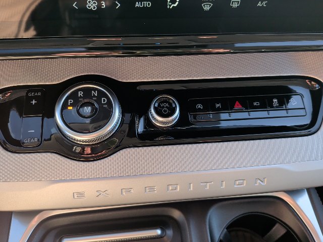 Certified 2025 Ford Expedition Max Active AWD/4WD image 39