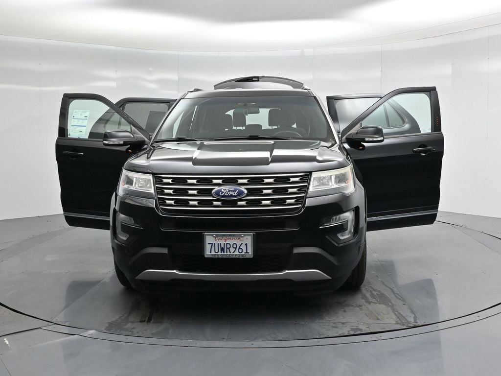 Certified 2017 Ford Explorer XLT image 51