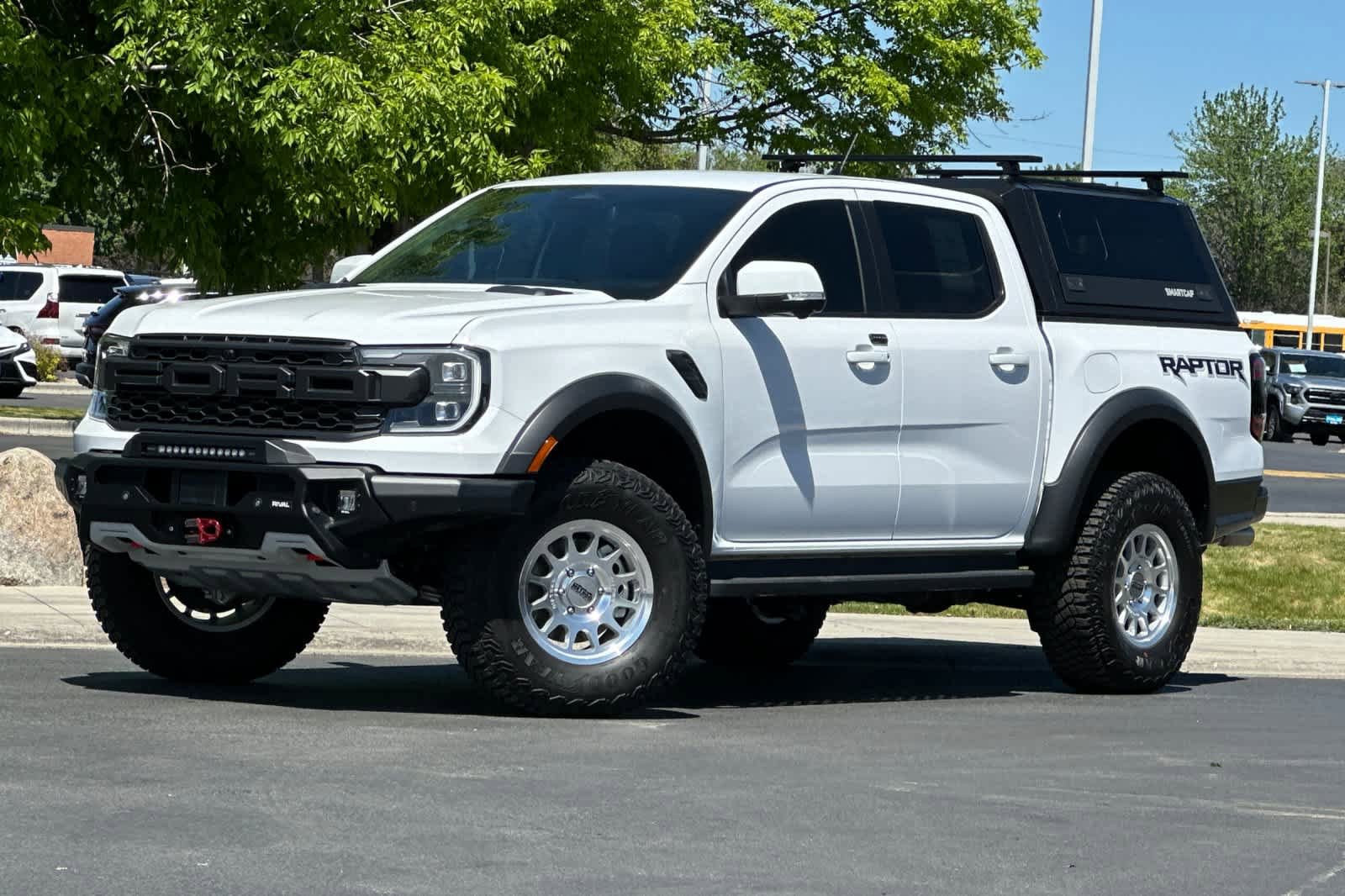 Certified 2025 Ford Ranger Raptor AWD/4WD image 1
