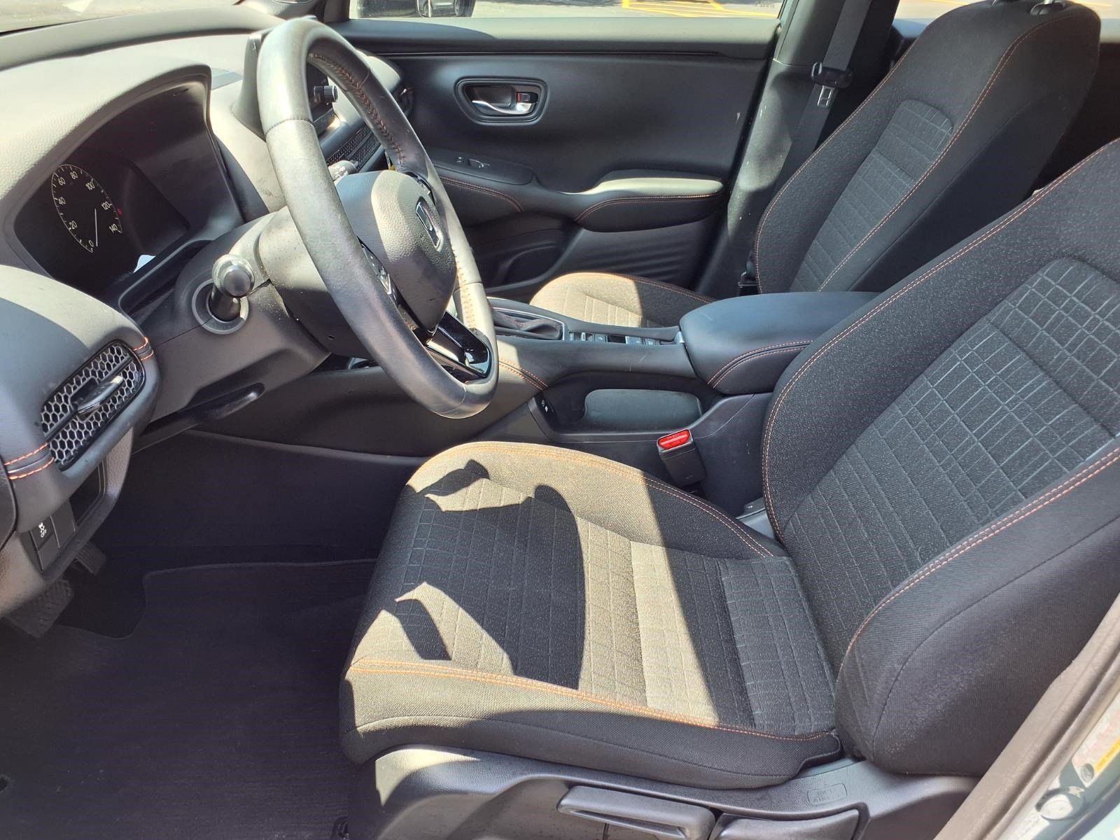 Used 2025 Honda HR-V Sport image 14