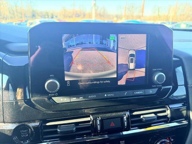 Used 2025 Nissan Pathfinder Rock Creek image 39