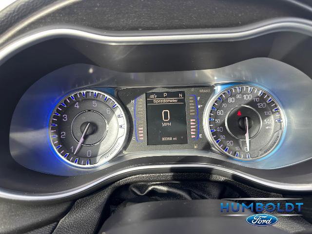 Used 2017 Chrysler 200 Limited Platinum w/ Comfort & Convenience Group image 21