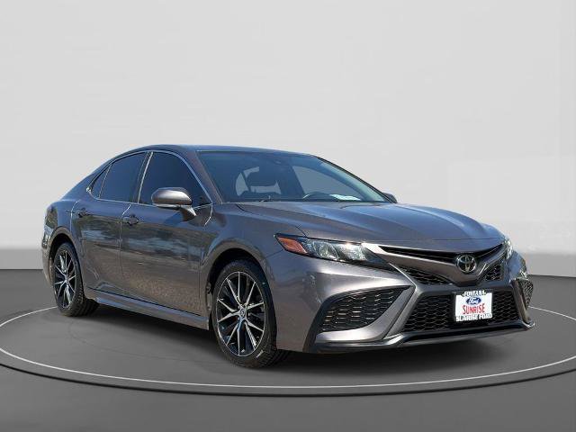 Used 2023 Toyota Camry SE FWD image 4