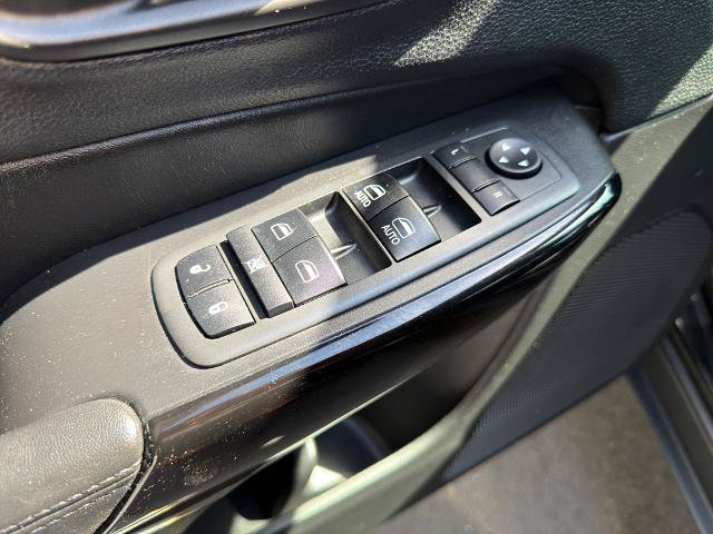 Used 2020 Jeep Cherokee Latitude Plus AWD/4WD image 15