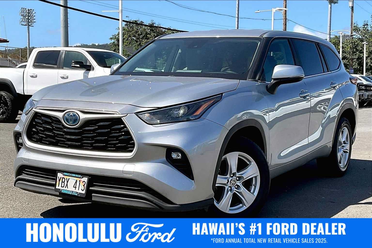 Used 2023 Toyota Highlander LE