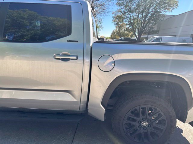 Used 2026 Toyota Tundra Limited AWD/4WD image 15