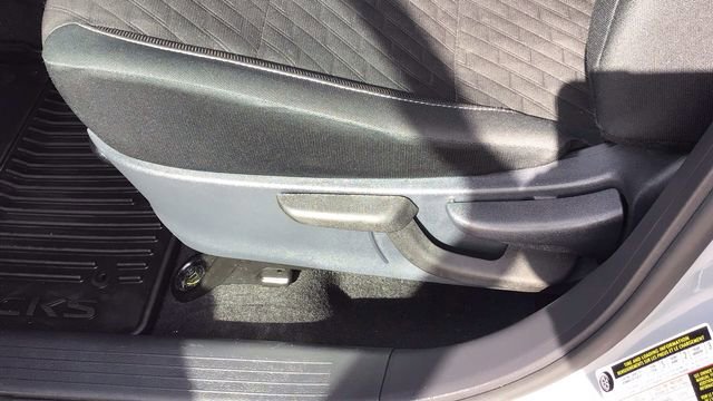 Used 2024 Nissan Kicks SV image 15