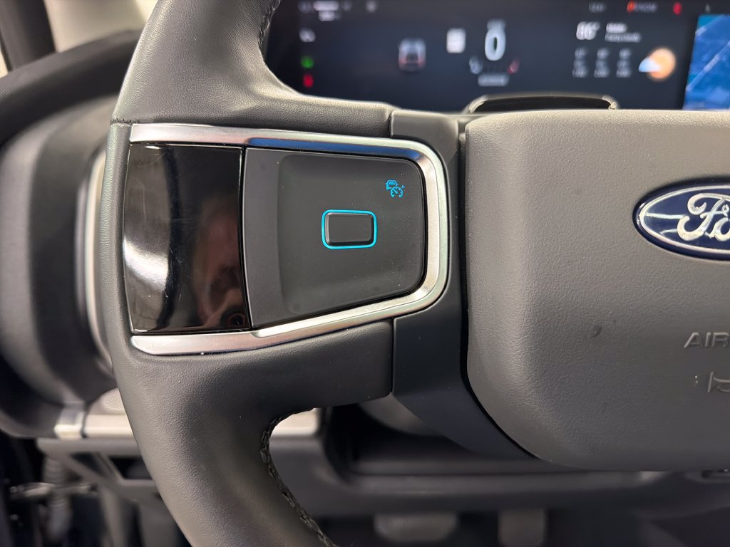 Certified 2025 Ford Expedition Active RWD image 23