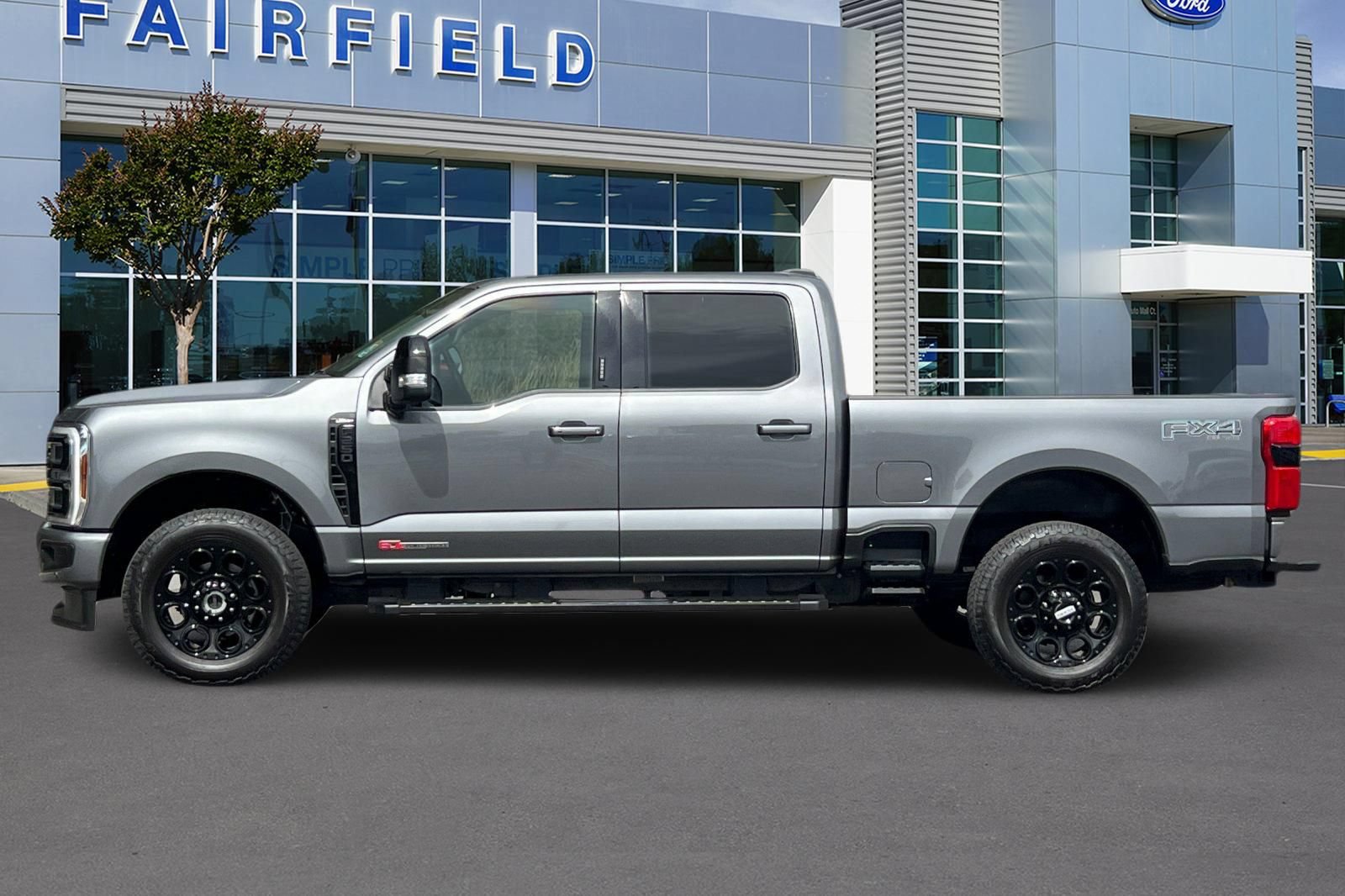 Certified 2024 Ford F250 Lariat w/ Lariat Ultimate Package AWD/4WD image 11