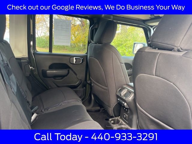 Used 2023 Jeep Wrangler Unlimited Rubicon w/ LED Lighting Group image 13