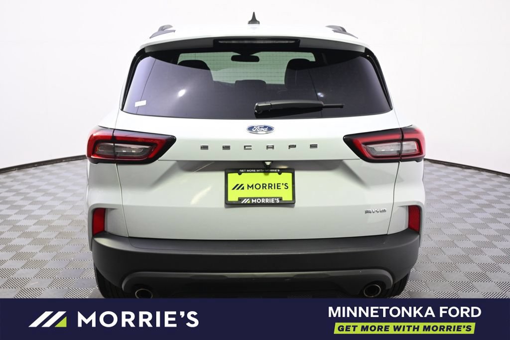 Certified 2025 Ford Escape ST-Line AWD/4WD image 5