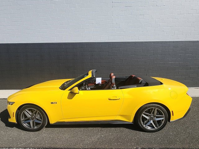 Certified 2024 Ford Mustang GT Premium RWD image 3