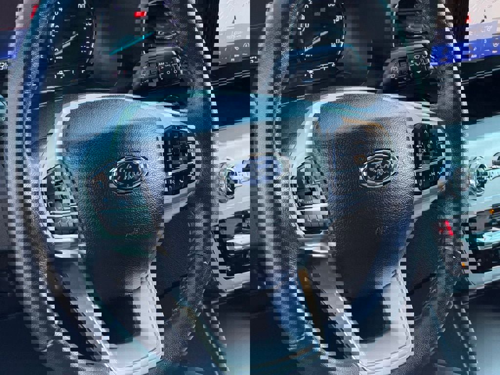 Certified 2022 Ford Explorer XLT w/ Equipment Group 202A image 20