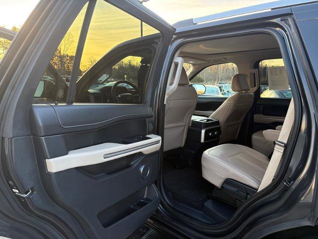 Certified 2024 Ford Expedition Limited image 27
