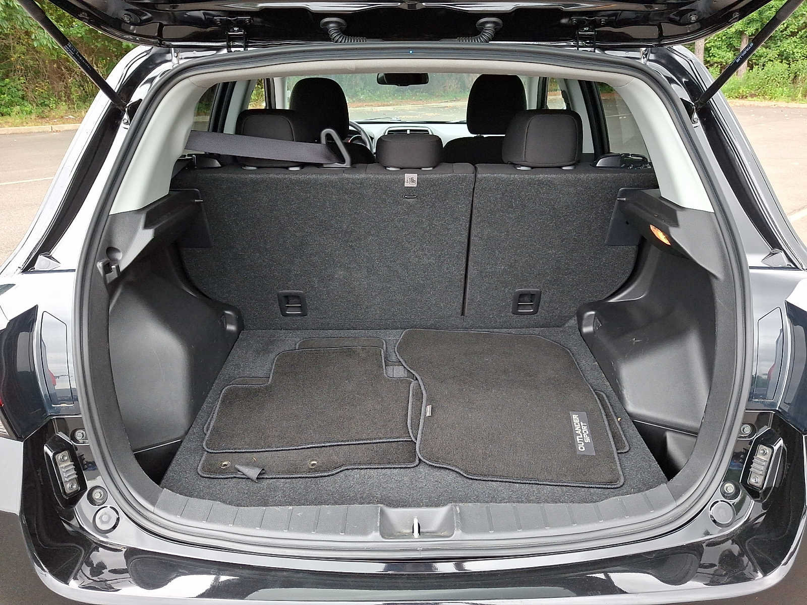 Used 2025 Mitsubishi Outlander Sport LE AWD/4WD image 27