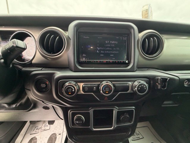 Used 2018 Jeep Wrangler Unlimited Sport AWD/4WD image 16