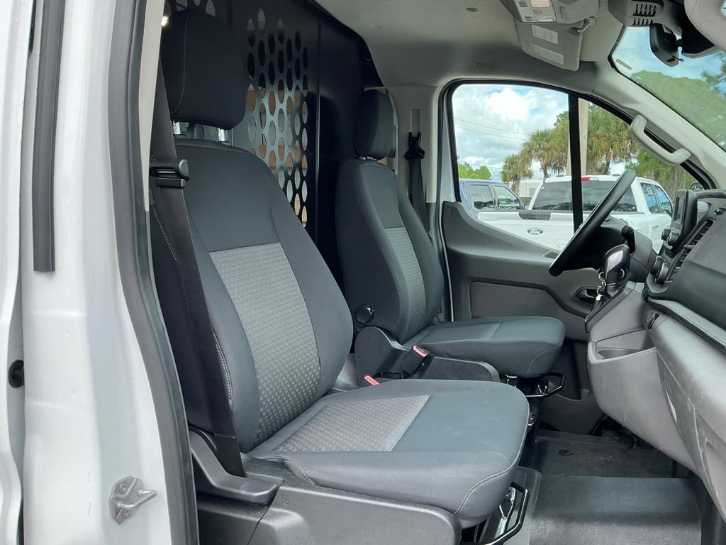 Certified 2025 Ford Transit 250 Low Roof w/ Exterior Upgrade Package RWD image 17