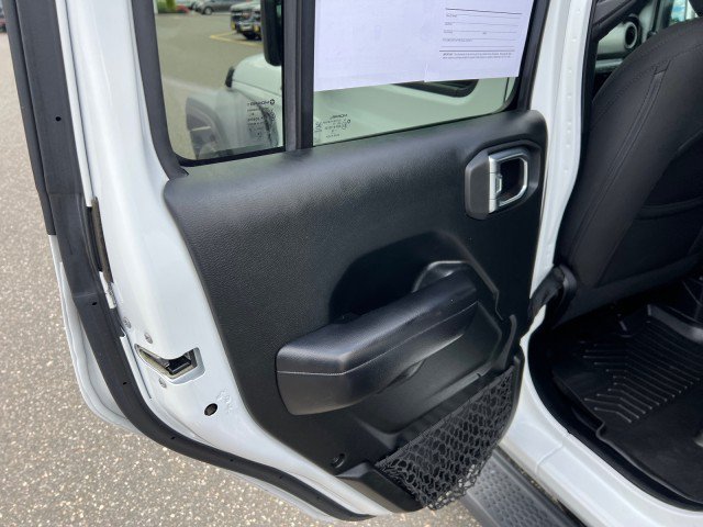 Used 2018 Jeep Wrangler Unlimited Sport S AWD/4WD image 23