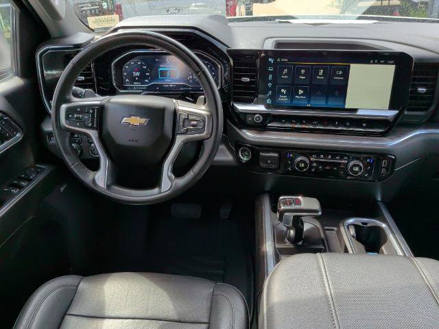 Used 2023 Chevrolet Silverado 1500 LTZ w/ Technology Package AWD/4WD image 12