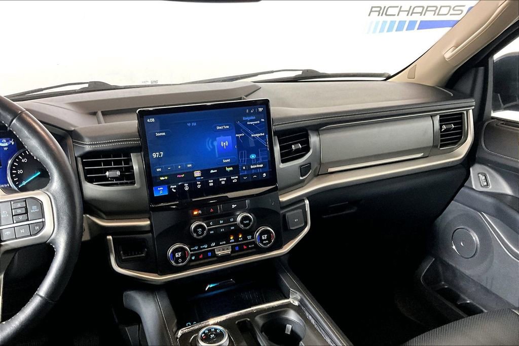Certified 2024 Ford Expedition XLT image 5
