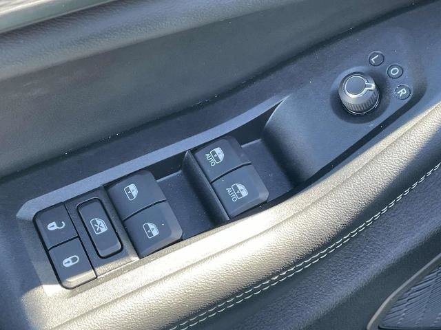 Used 2024 Jeep Grand Cherokee L Laredo image 17