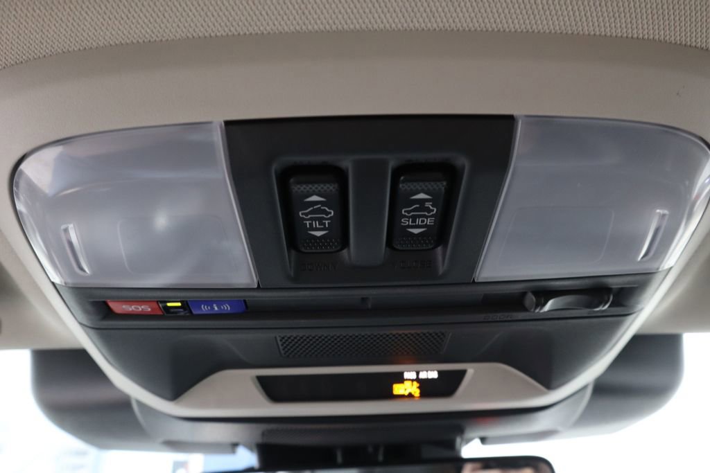 Used 2025 Subaru Crosstrek 2.5i Limited w/ Crosstrek Mirror Package image 35