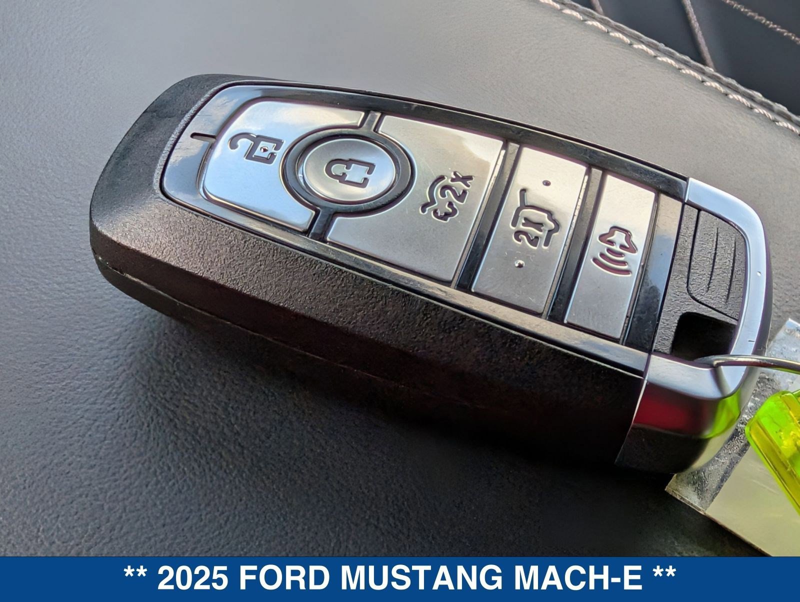 Certified 2025 Ford Mustang Mach-E Select w/ Comfort Package Lite image 32