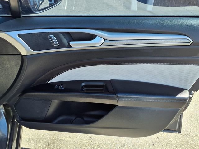 Certified 2019 Ford Fusion SE w/ Equipment Group 151A image 25