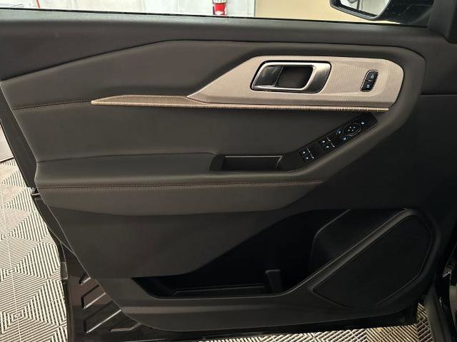 Certified 2025 Ford Explorer Active image 15
