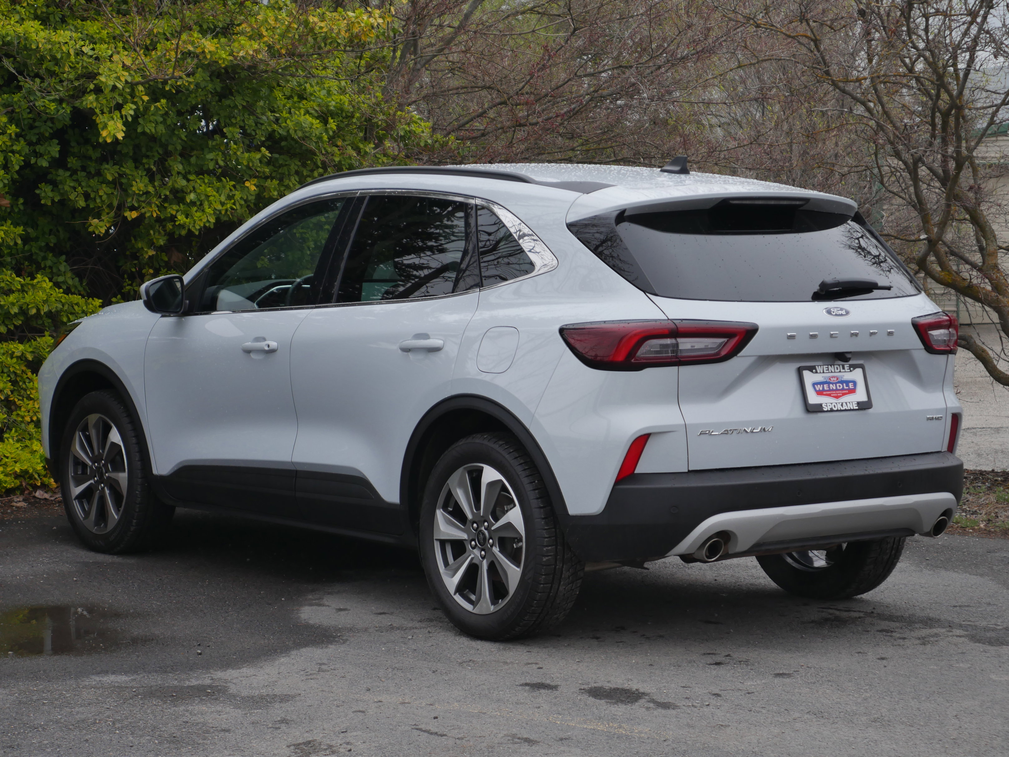 Certified 2025 Ford Escape Platinum AWD/4WD image 16