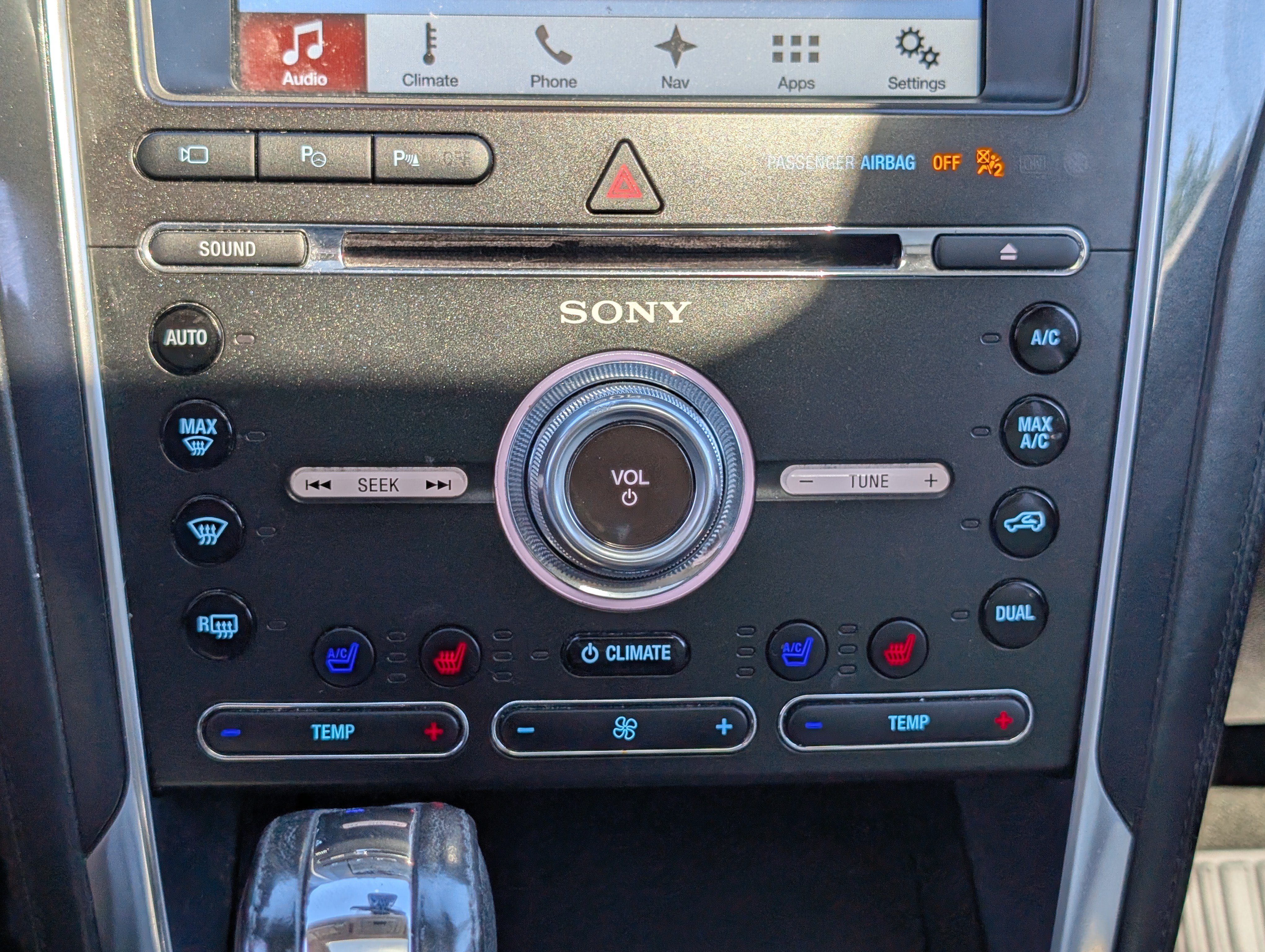 Certified 2017 Ford Explorer Platinum AWD/4WD image 34